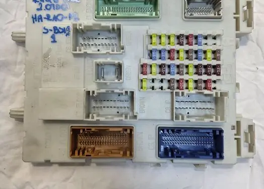Ford Kuga II Fuse box set F1FT14A073EG