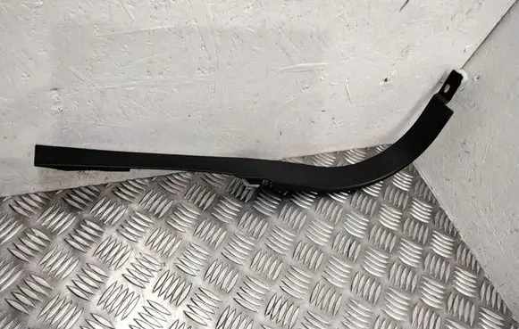 Volvo V70 Front sill trim cover