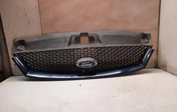 Ford Mondeo Mk III Front bumper upper radiator grill 1S7K8A133AK 1S7X8A100AK