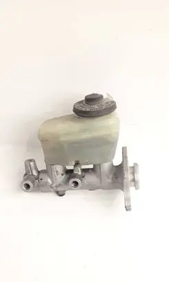 Master brake cylinder