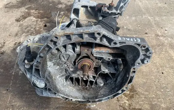Renault Espace III Manual 5 speed gearbox 7700105692 26105PKC 76990100