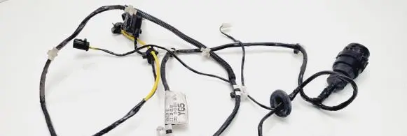 Opel Zafira A Front door wiring loom 90582385
