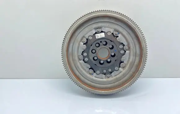 Volkswagen PASSAT B8 Flywheel 06K105266AC 0028485 110417