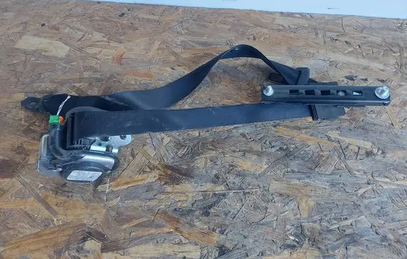 Mercedes-Benz Sprinter W906 Front seatbelt 9068600285 601384100