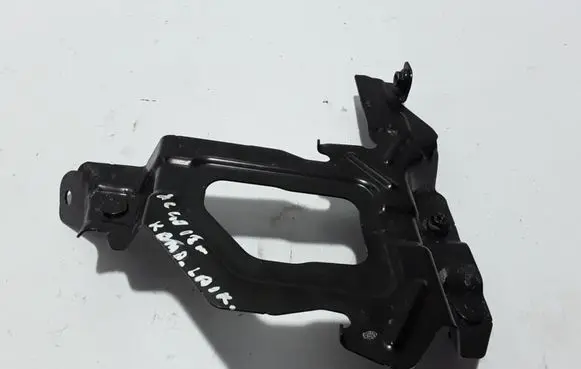 Volvo XC40 Other engine bay part 32213431