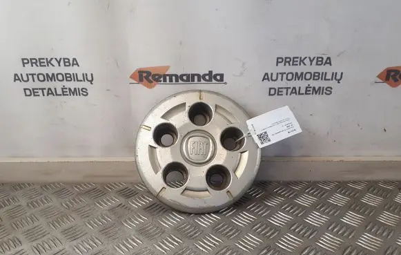 Fiat Ducato R16 wheel hub/cap/trim 1358876080