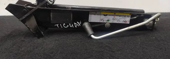 Volkswagen Tiguan Lift Jack 5N0011031D