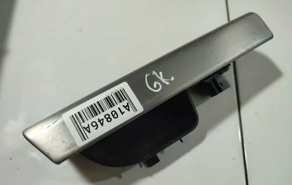 Volvo S40 Front door window switch trim 8663813