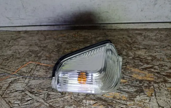 Mercedes-Benz Sprinter W906 Mirror indicator light VM6049R