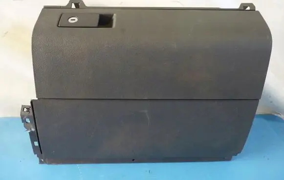 Volkswagen Touran II Glove box set 