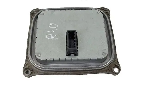 Alfa Romeo Giulia Headlight ballast module Xenon 147000026601