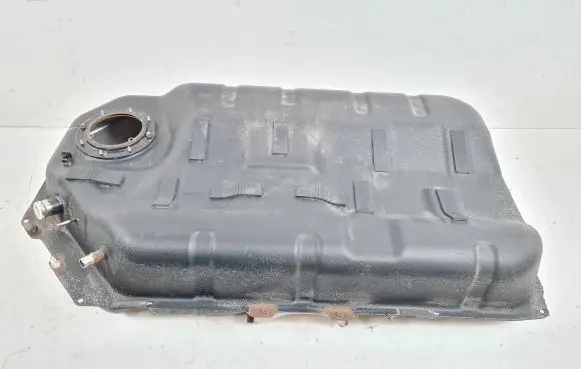 Suzuki Kizashi Fuel tank 