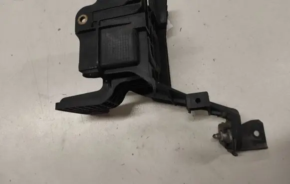 Opel Zafira B ABS pump bracket 13214939 329510614