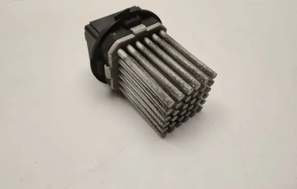 Mercedes-Benz C W204 Heater blower motor/fan resistor A2048707710
