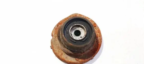 Alfa Romeo GT Coil spring mount 
