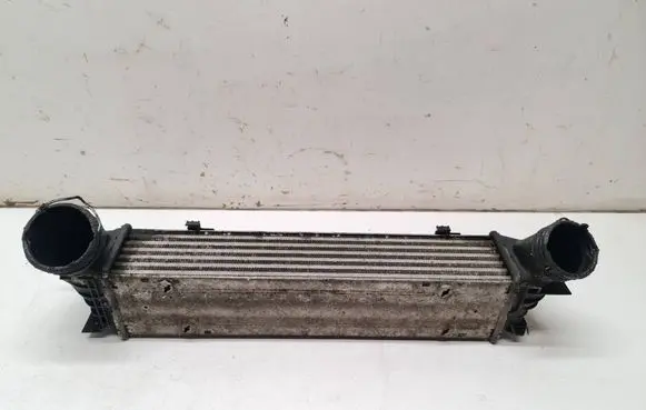 BMW 3 E90 E91 Intercooler radiator 7798788 3296399 13296399