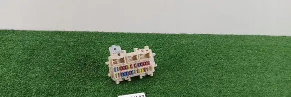 Renault Koleos I Fuse module JY00A7L06