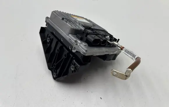 Audi Q3 F3 Voltage converter inverter 5QF959663 29200004
