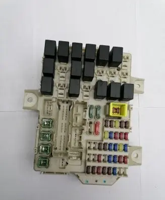 Mitsubishi Colt Fuse module MN108319 1571HOA