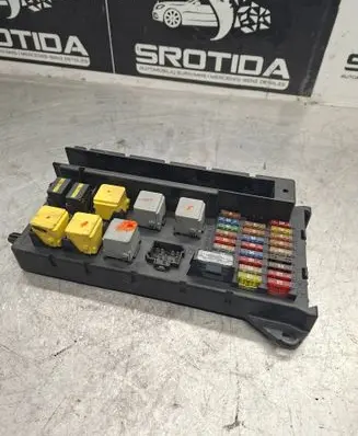 Mercedes-Benz Sprinter W906 Fuse module A9065454301 5B0UJ0107 ZGS002Q001