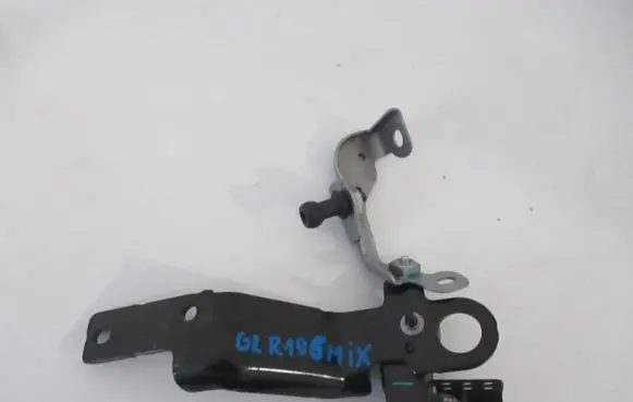 Renault Captur Other engine bay part 8201013534