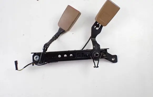 Mercedes-Benz S W221 Rear seatbelt buckle A2218601269
