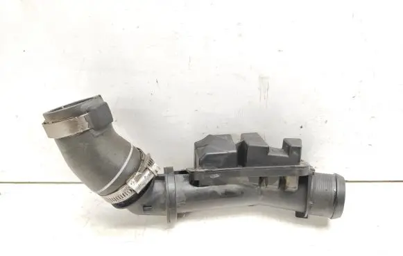 Peugeot Traveller Intercooler hose/pipe 98697 98693