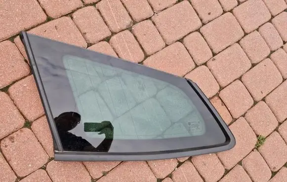 Opel Insignia B Sliding door window/glass 12TYS