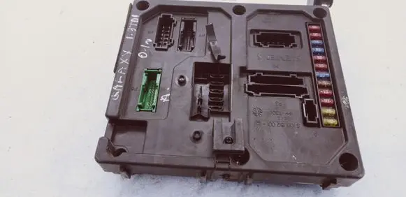 Ford Galaxy Fuse module 7M3962258L S110730200F YM2114BB205BC