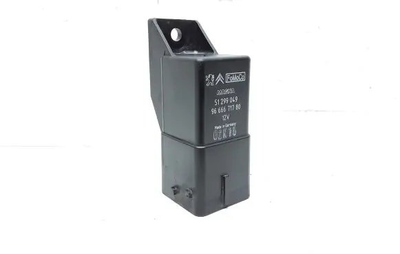 Glow plug pre-heat relay