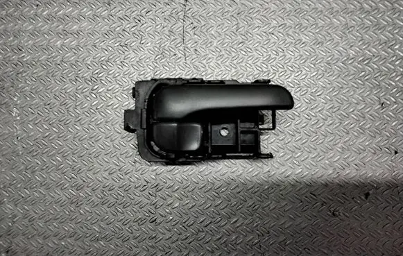 Nissan X-Trail T30 Rear door interior handle