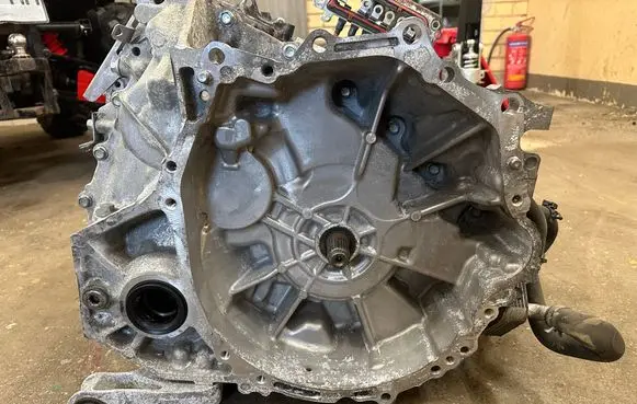 Toyota C-HR I Automatic gearbox TZ215XS002