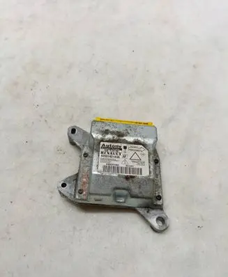 Renault Laguna II Airbag control unit/module 550758700 8200142183A B302CF01864