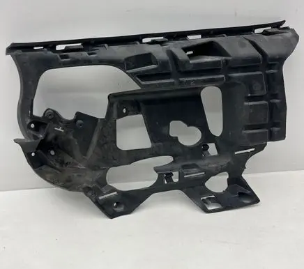 Volvo V60 Front bumper mounting bracket 31323841