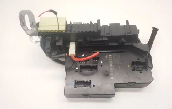 Mercedes-Benz E C207 W207 Fuse module A2129003702