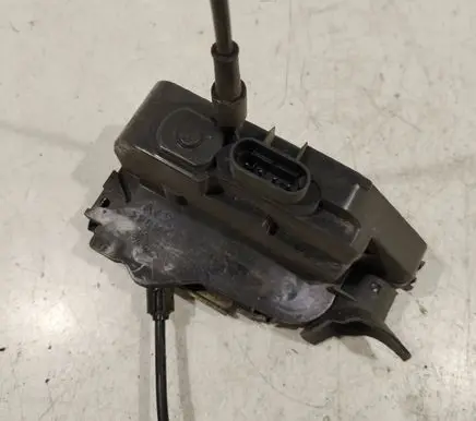 Renault Megane II Front door lock