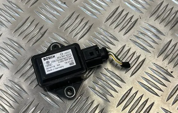 Audi A6 S6 C5 4B ESP acceleration yaw rate sensor 8E0907637A