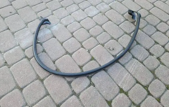 Opel Vivaro Rubber seal rear door 