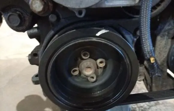 Chrysler Sebring (JS) Crankshaft pulley