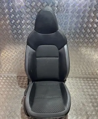 Nissan Juke II F16 Front passenger seat PU20487