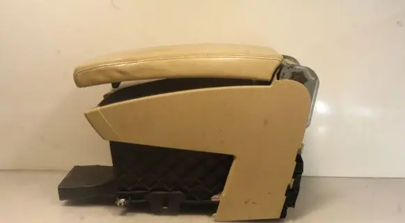 Volkswagen PASSAT B7 Armrest