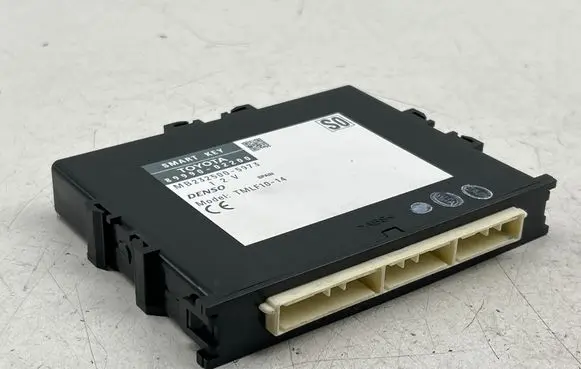 Toyota Auris E180 Keyless (KESSY) go control unit/module 8999002200 TMLF1014 MB2325005973
