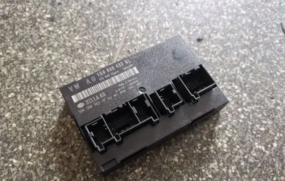 Skoda Octavia Mk2 (1Z) Other control units/modules 1K0959433BL