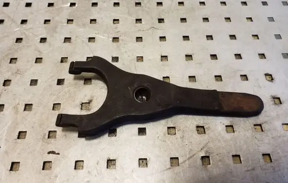 Toyota Avensis T270 Clutch release arm fork 4020140