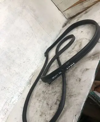 Infiniti Q50 Rubber seal rear door 