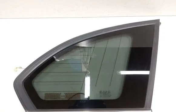 Chevrolet Captiva Rear side window 96622513 43R000083 DOT736AS3M35