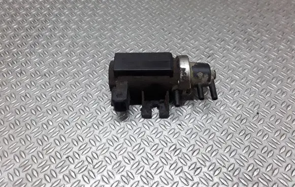 Nissan X-Trail T30 Turbo solenoid valve 14956AW401