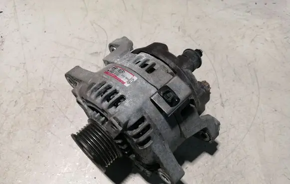 Hyundai Sonata LF Generator/alternator 373002G061 TN1042118790