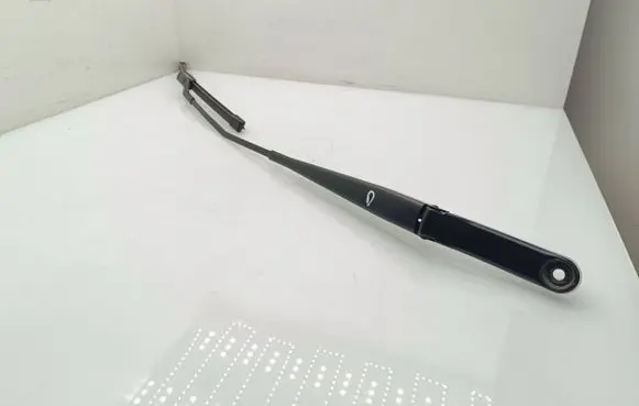 Volkswagen Golf VII Front wiper blade arm 5G1955410
