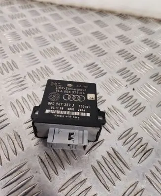 Audi A3 S3 8P Light module LCM 8P0907357J